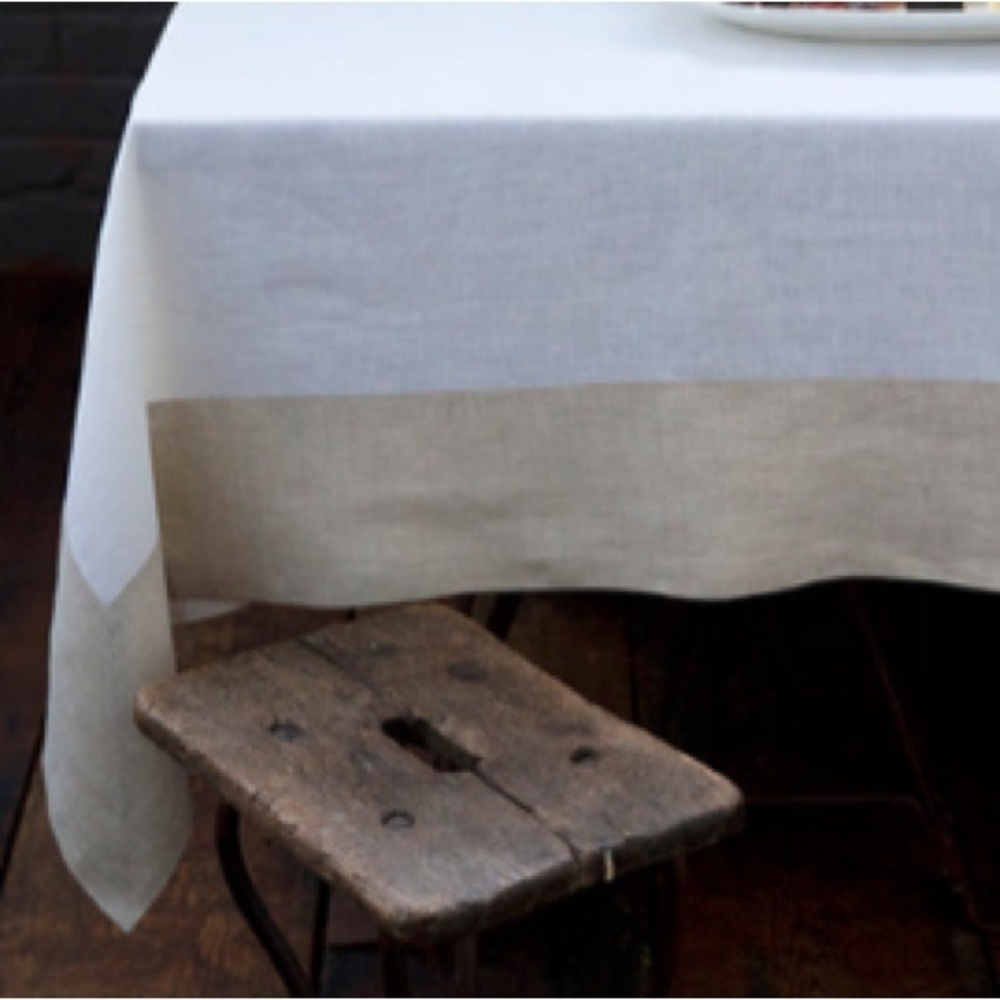 100% linen tablecloth. Mode Living Hamptons collection. Oeko-Tex certified.